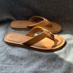 Tommy Bahama flip flops
